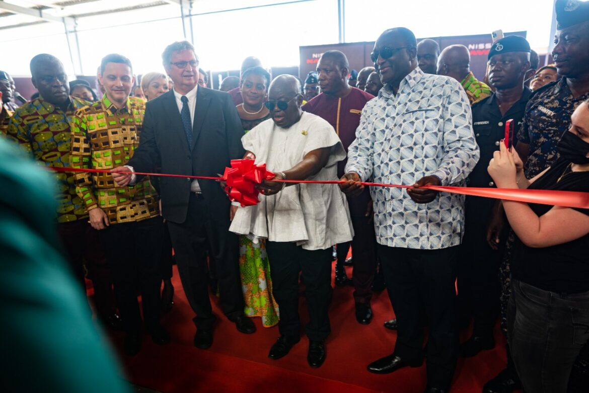 العضو المنتجب لنيسان أفريقيا يفتتح مصنع جديد بدولة غانا لتجميع طراز نافارا بصحبة رئيس الدولة