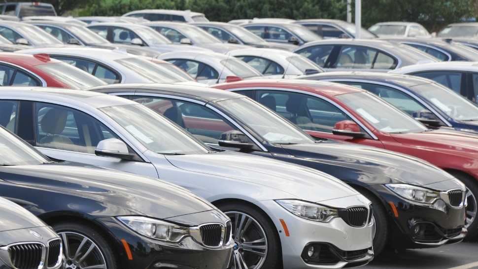 حماية المستهلك: لا يجوز بيع السيارات بسعر أعلى من السعر الرسمي المحدد من قبل الوكيل
