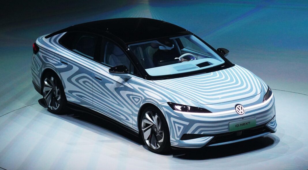فولكس فاجن تكشف عن سيارة ID.Next النموذجية بشكل مفاجئ في معرض شنغهاي للسيارات