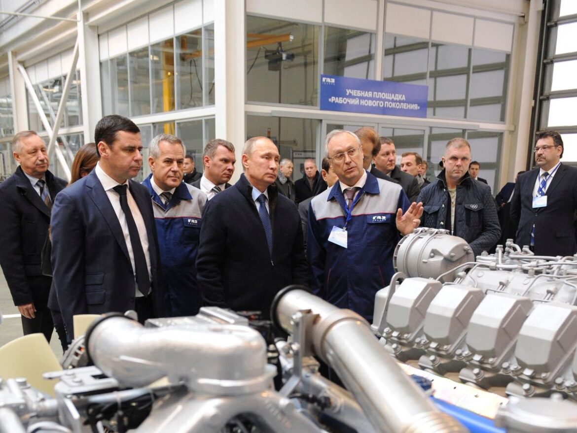 مزاعم بأن بورش تسعى لإبرام صفقة مع بوتين لإعادة إنتاج السيارات في روسيا