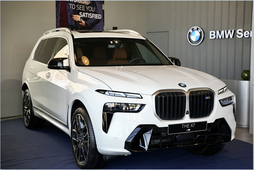 وكيل BMW يطلق طراز X7 فيس ليفت المجمع محلياً في مصر بسعر 7.5 مليون جنيه