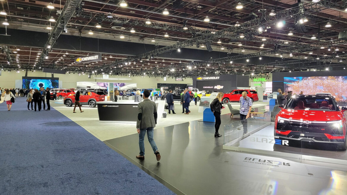 ستيلانتس وجنرال موتورز وفورد يقدمون 6 سيارات جديدة في معرض ديترويت