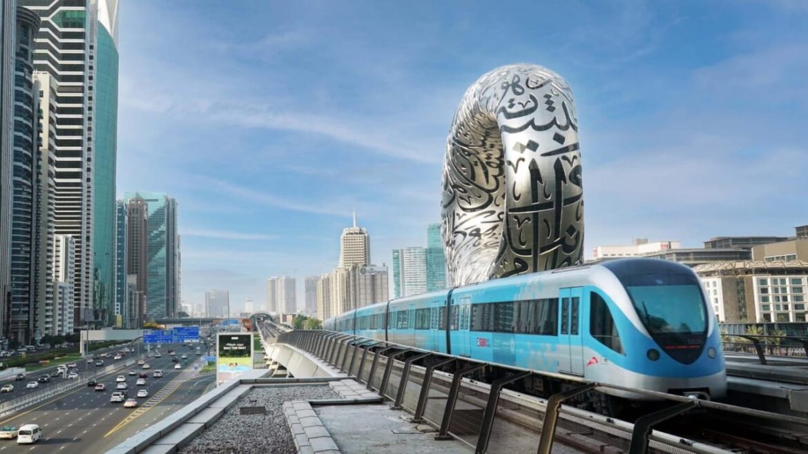 هيئة الطرق والمواصلات تخطط لتوسعة مترو دبي