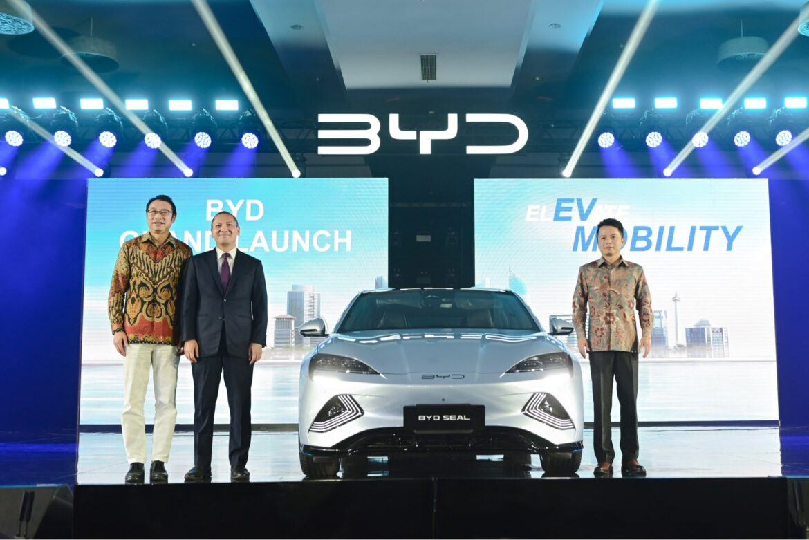 بي واي دي تهدف إلى بدء إنتاج السيارات في تايلاند