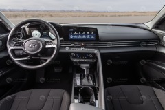 2021-Hyundai-Elantra-20-1