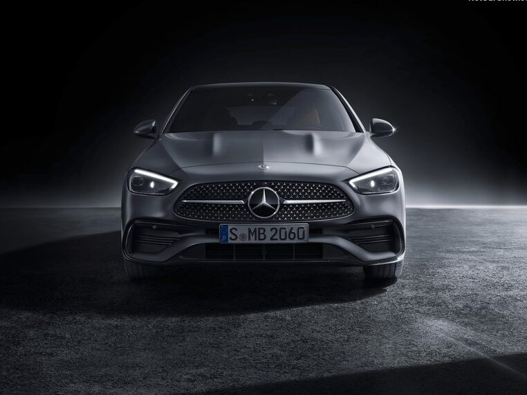 مرسيدس بنز C-Class الجديدة كليا نسخة مصغرة من S-Class