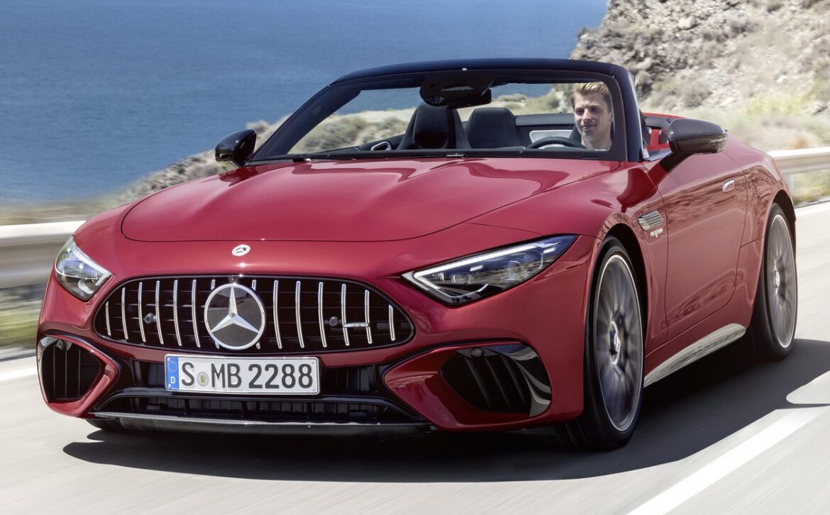 مرسيدس AMG SL الجديدة كلياً، 4 مقاعد مع سقف قماشي ودفع كلي بقوة تصل إلى 577 حصان