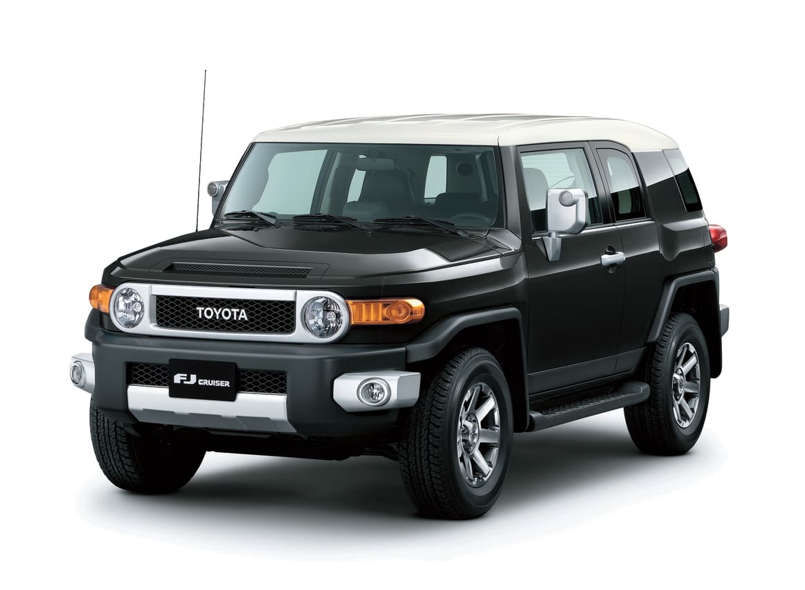 مواصفات وأسعار تويوتا FJ Cruiser  في دولة الامارات العربية المتحدة