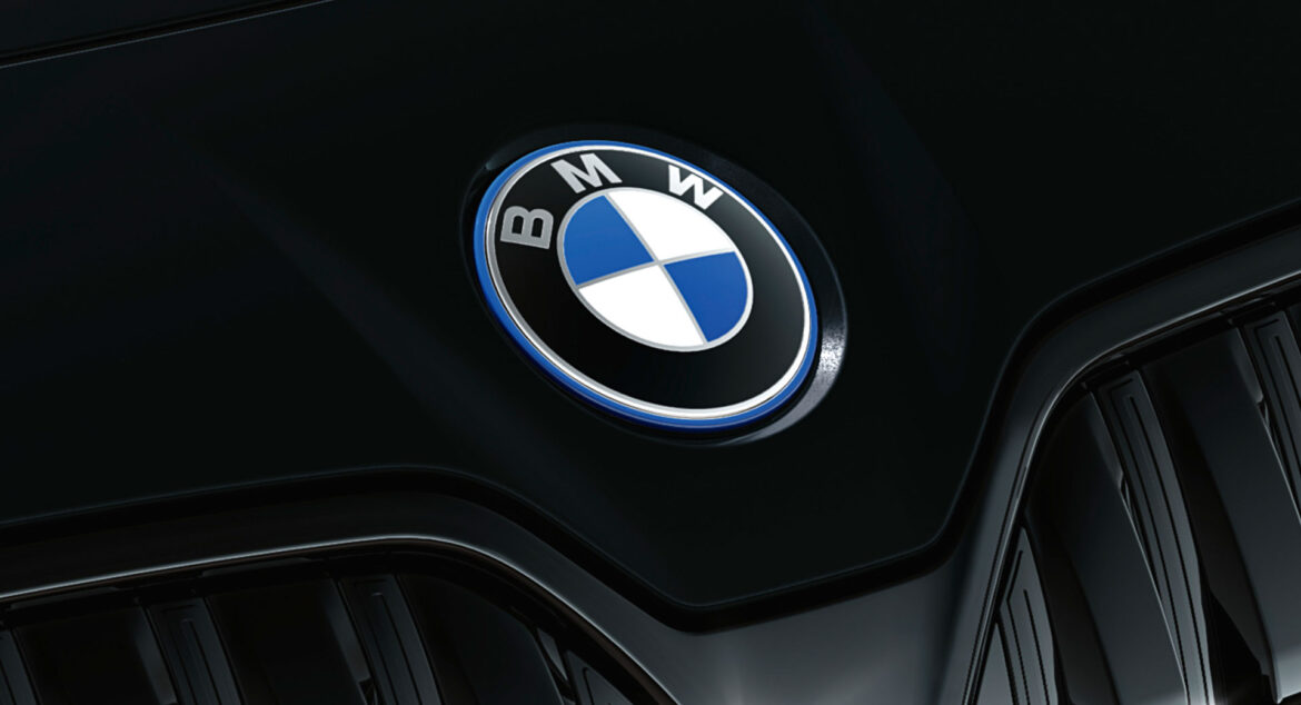 تقرير: شحن آيفون 15 في سيارات BMW قد يؤدي إلى إتلافه بشكل دائم