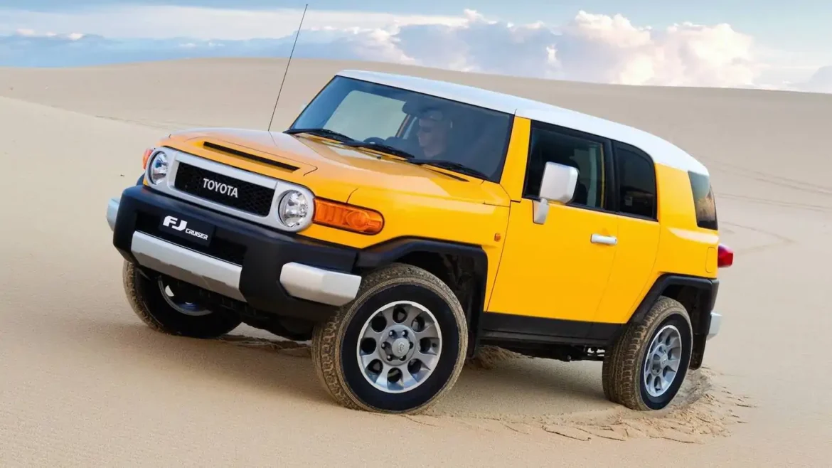 مواصفات وأسعار تويوتا FJ Cruiser في سلطنة عمان