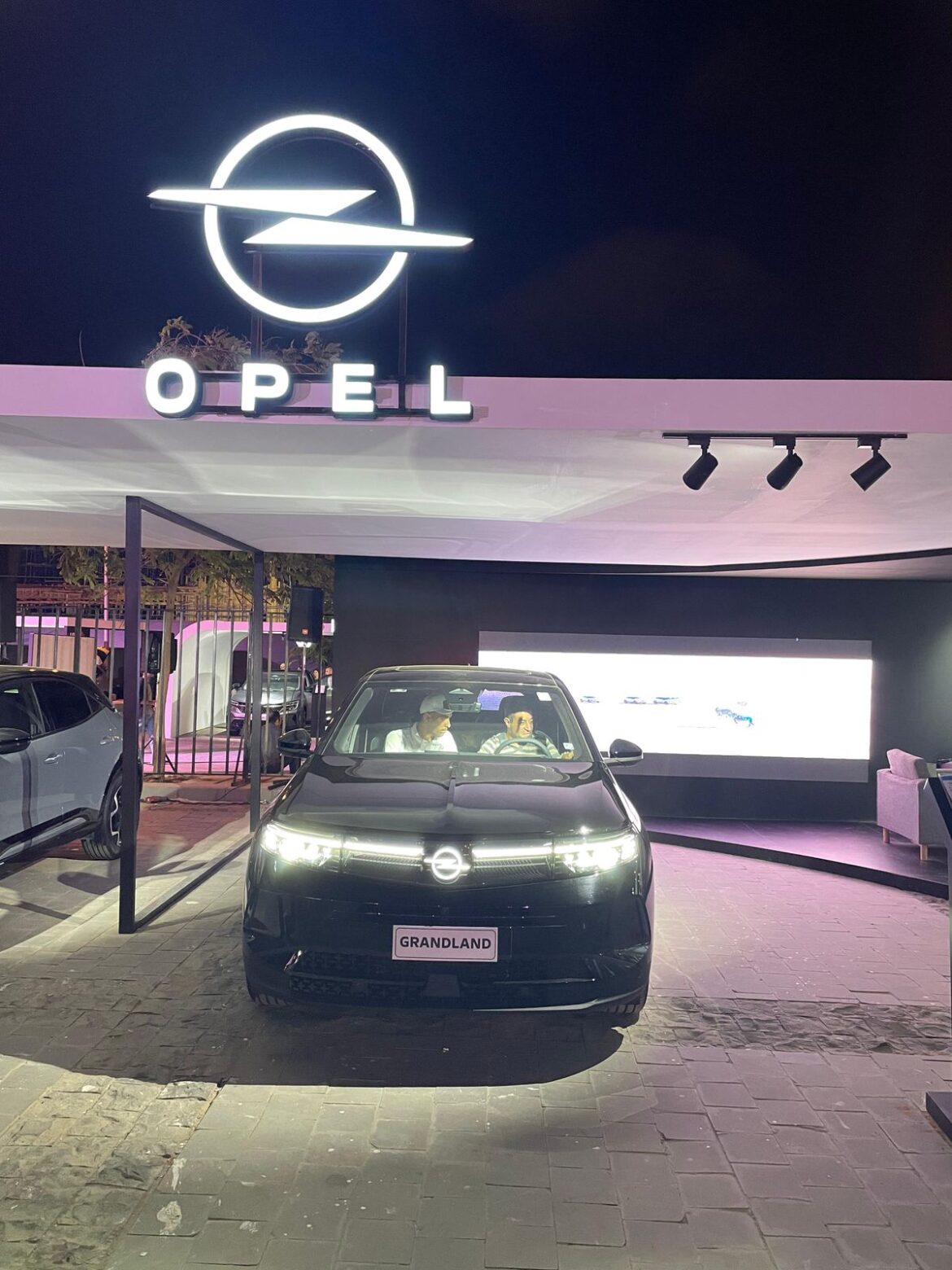 ستيلانتس تخطف الأضواء في معرض LDX Auto Fest 2025 وتستعرض محفظتها الواسعة من العلامات الأوروبية الفاخرة