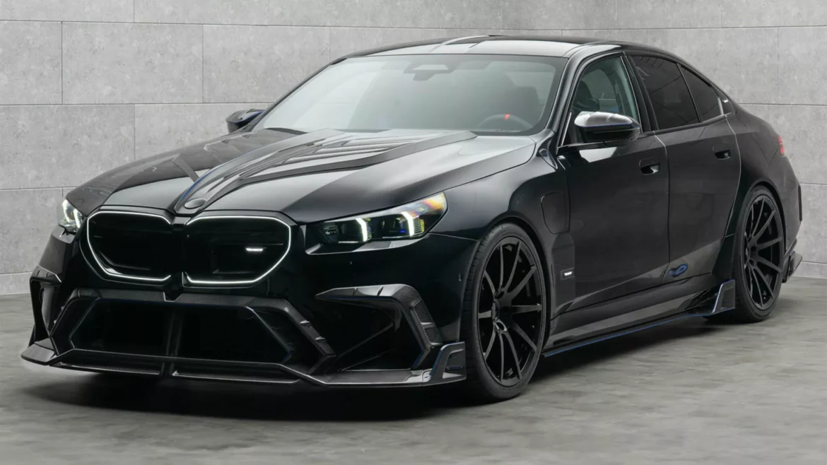 مانسوري بي إم دبليو M5 بتعديلات مثيرة للجدل تشبهها بطرازات هوندا