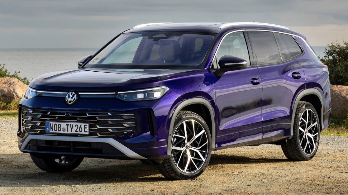 فولكس فاجن تايرون 2026 الجديدة كليًا في مصر: SUV أوروبية بـ7 مقاعد تجمع الفخامة والأمان والأداء