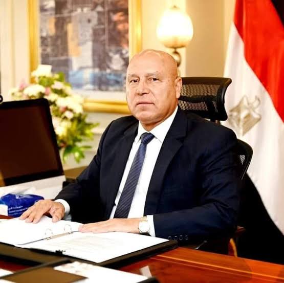 وزير الصناعة والنقل يزور معرض مصر الدولي للسيارات «أوتومورو 2026»