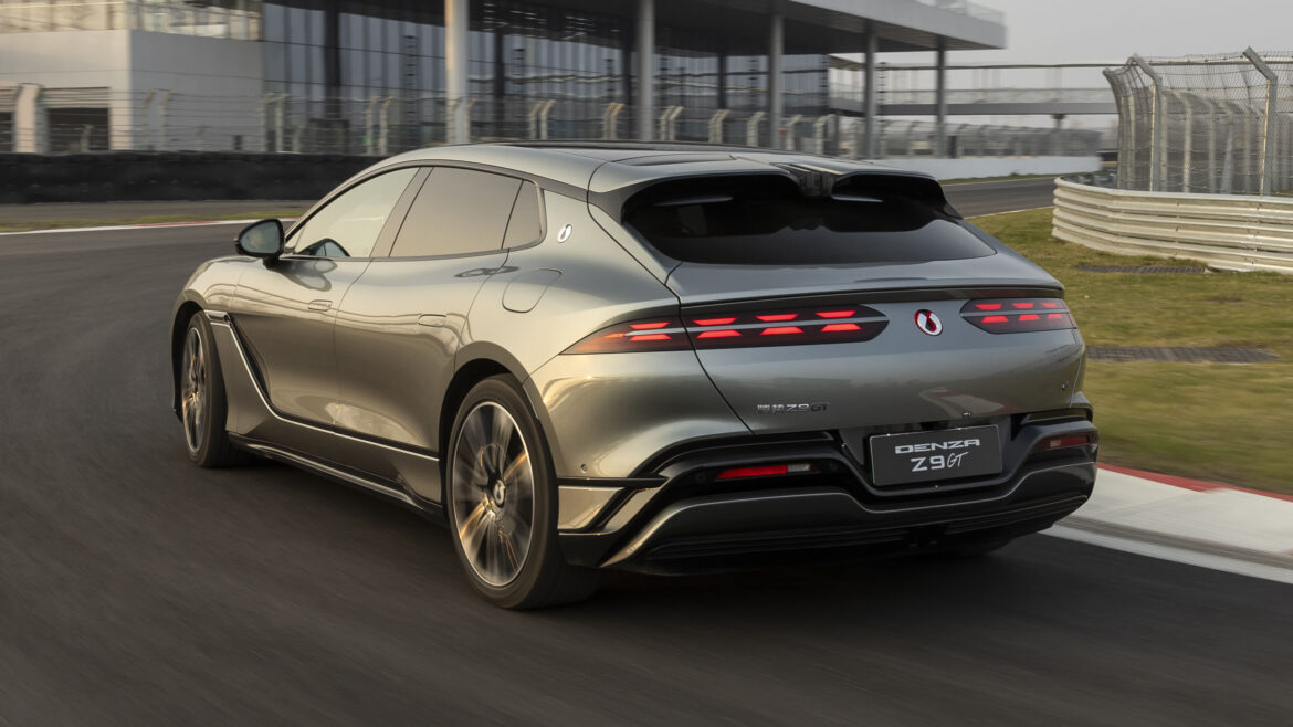 BYD تُغرد خارج السرب.. العلامة الوحيدة في العالم التي تكسر حاجز الـ 1000 كم في الشحنة الواحدة!