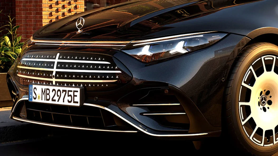 مرسيدس EQS 2027: تحديثات جذرية لمدى يصل إلى 926 كم ونظام توجيه “Yoke” ثوري