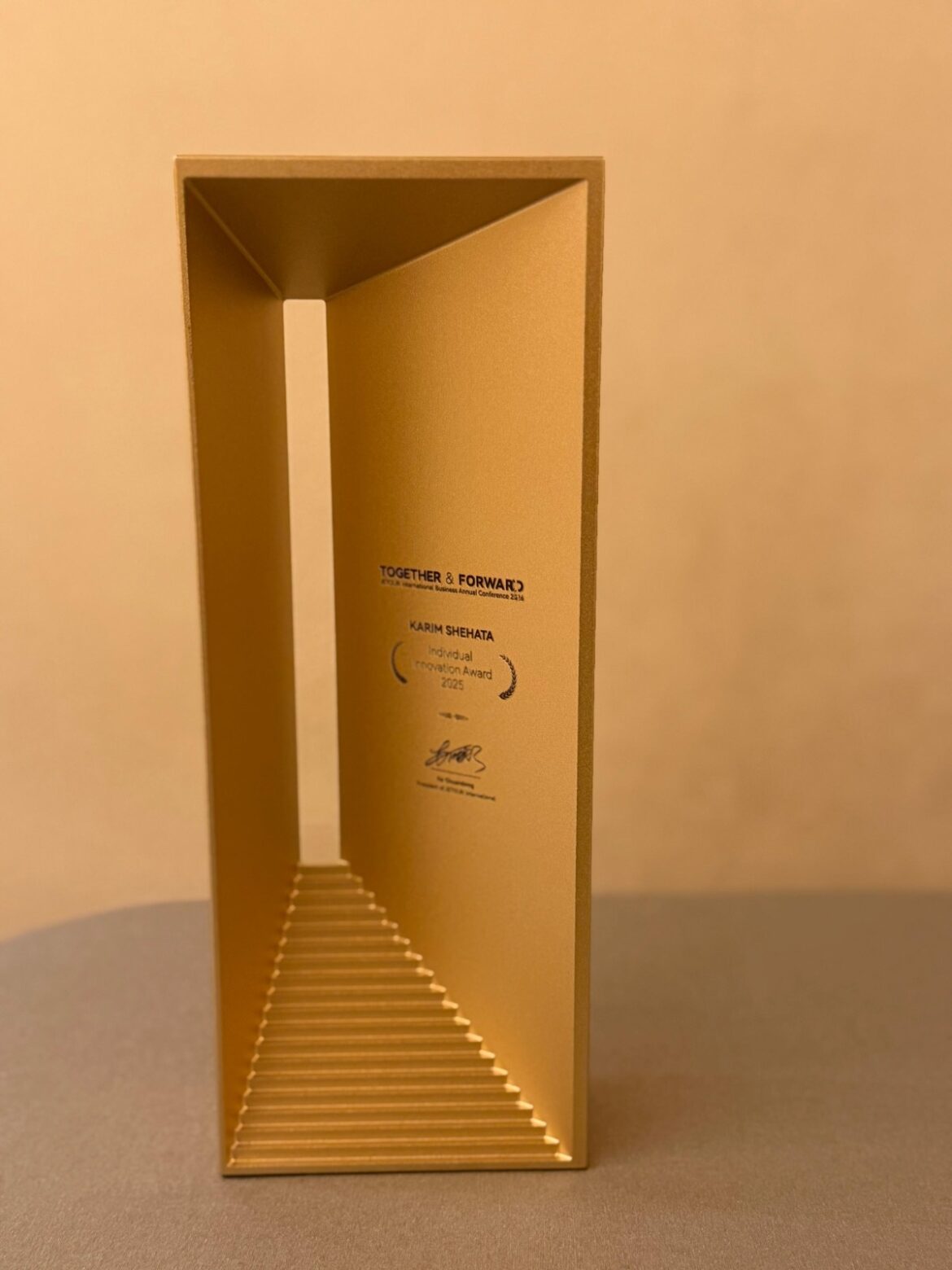 “مان إيست” الوكيل الحصري لعلامة “سوإيست” في مصر تتوج بثلاث جوائز إقليمية وتؤكد قوة الأداء التنفيذي والتشغيلي