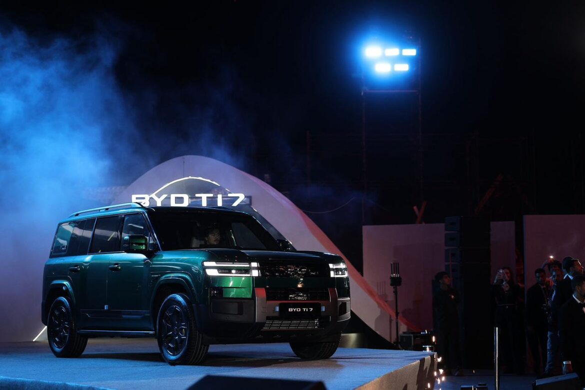 BYD تطلق Ti7 الجديدة في مصر بتقنية هجينة ذكية تجمع بين أداء قوي وخيارين من القوة 275 و485 حصان ومدى قيادة يتجاوز 1000 كيلومتر