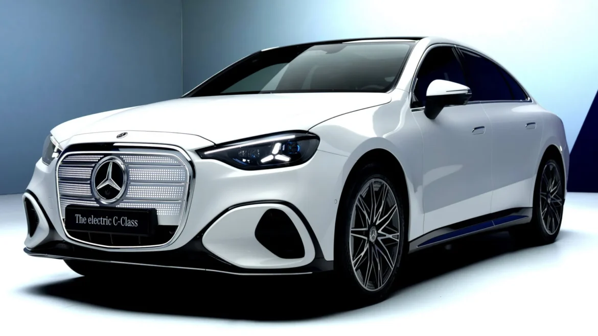 مرسيدس تكشف رسمياً عن C-Class الكهربائية بالكامل موديل 2027: مدى يتجاوز 800 كم وبنية 800 فولت لمواجهة تسلا موديل 3 وتورينج بي إم دبليو